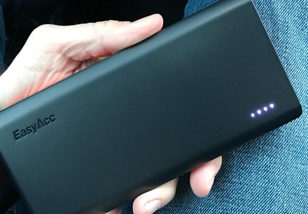 weerstand opstelling dief EasyAcc Quick Charge 3.0 20000mAh Power Bank review - The Gadgeteer