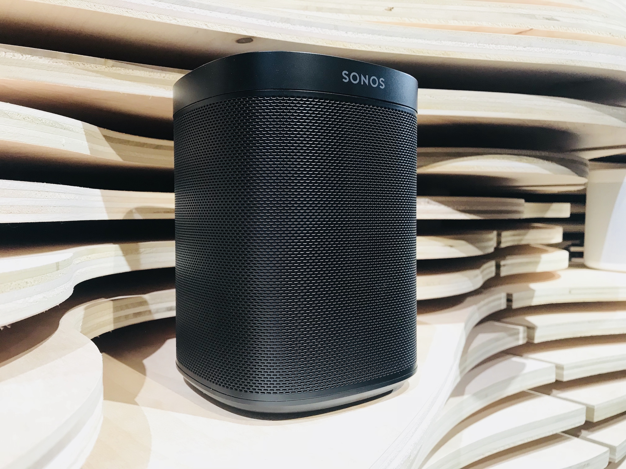 Sonos One is their first smart speaker with Alexa (Handson) The