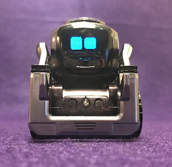 Anki Cozmo 1