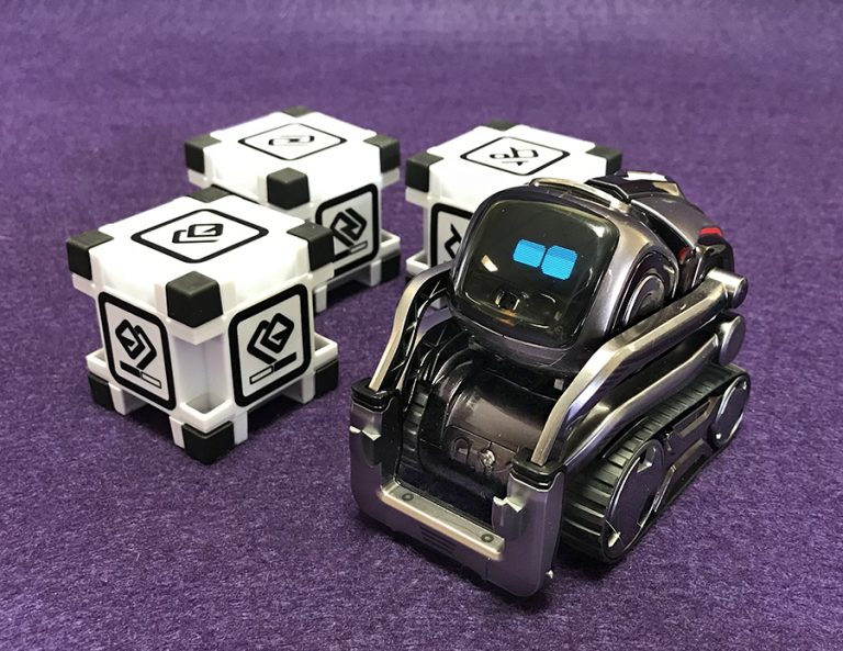Anki Cozmo robot review - The Gadgeteer