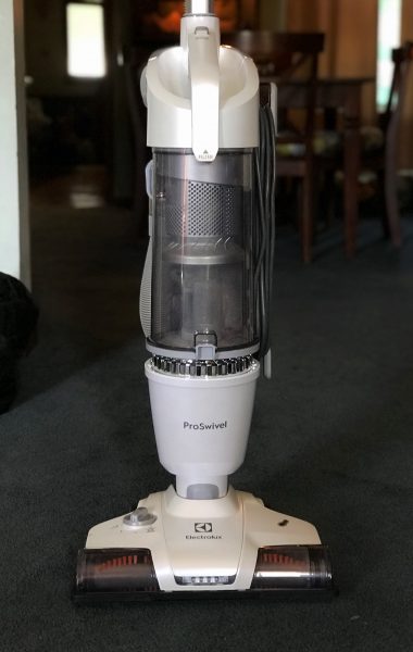 Electrolux ProSwivel vacuum 001