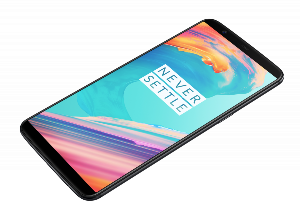 OnePlus5T FrontLaying