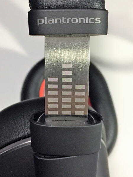 Plantronics Voyager 8200 UC Bluetooth headset with noise canceling ...