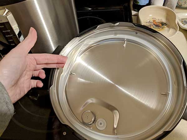 Inside of best sale instant pot lid