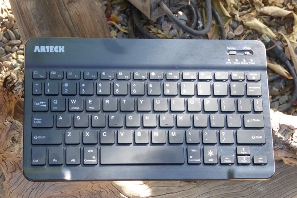 Arteck HB030B Keyboard 1