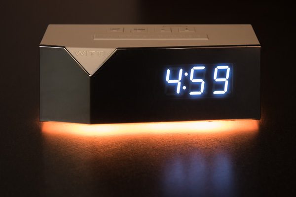 Witti Beddi Charge Alarm Clock With Night Light And 3 Usb Ports Review The Gadgeteer