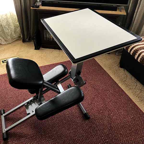 Folding Edge Desk doubles as a kneeling chair