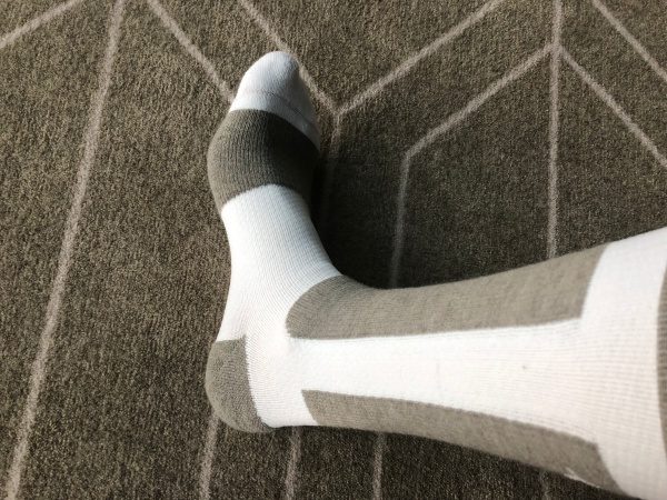 Lasso Low Tab Grip Socks