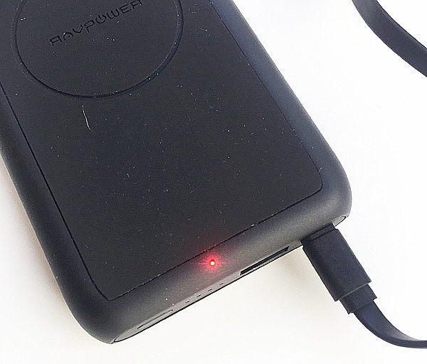 ravpower 10000mahwirelessportablecharger 07 1