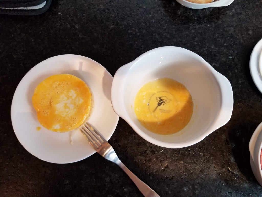 Book Reviews and More: Product Review - Microwave Egg Cooker - Pampered Chef