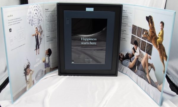 aura picture frame