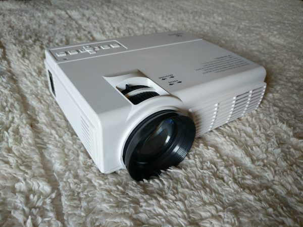 Vankyo Leisure 3 Mini Projector Q5, Black - w/ Cables and Bag, Tested Good