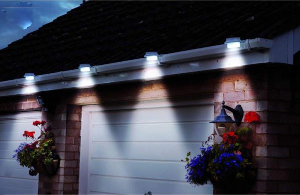 falove solar gutter lights 1