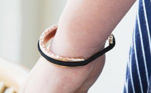 hair tie bracelet 1