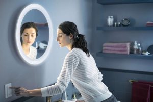 hue adore mirror 1