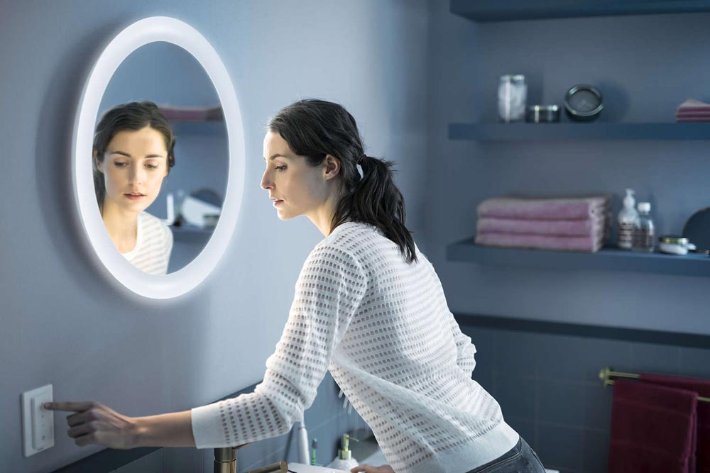 Philips hue 2024 adore mirror