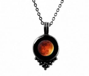 moon phase necklace 1