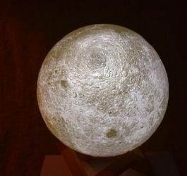 LOFTEK 3D Printing Moon Lamp with Touch Control review - The Gadgeteer