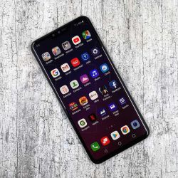 LG V40 ThinQ smartphone review