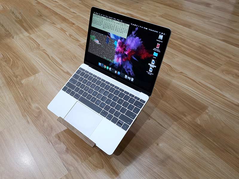 MacBook Stand Wood – YOHANN