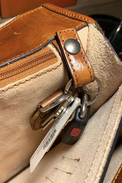 BalticDomini MensOrangeLeatherBriefcase 15