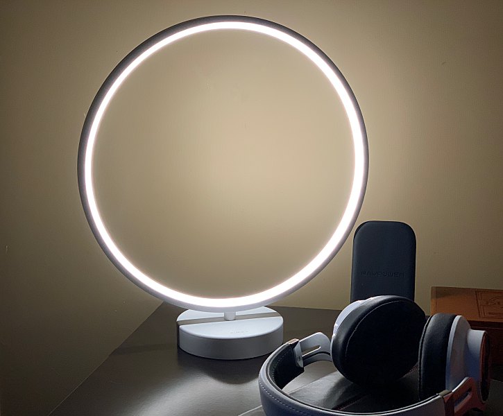 Aukey Aura Lamp review The Gadgeteer