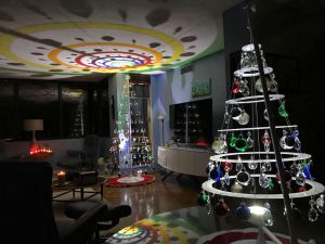 modernxmas tree