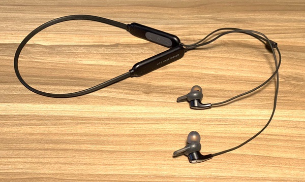 phiaton curvewirelessheadphones 1