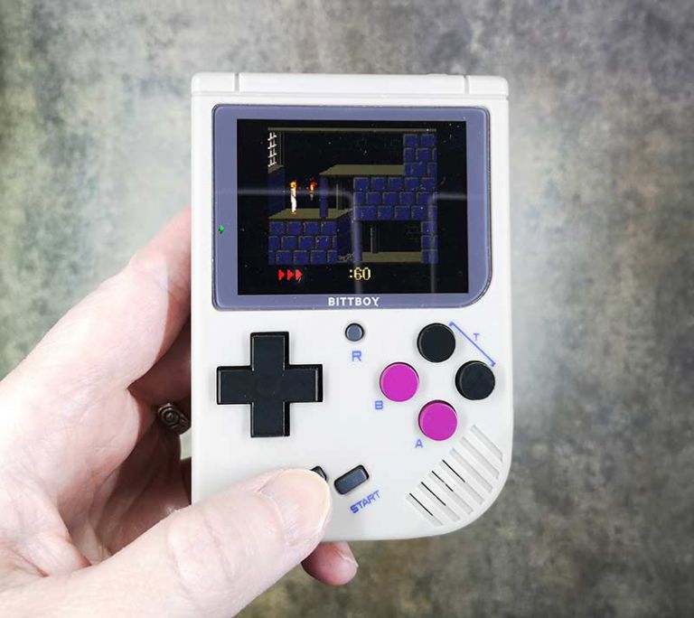 Bittboy Game Boy and NES handheld game console review - The Gadgeteer