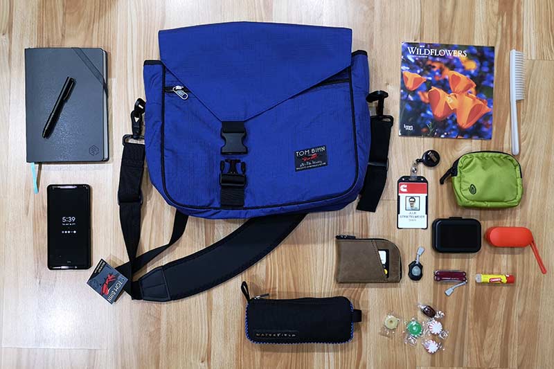 Tom Bihn's new Icon Messenger is for carrying all of your