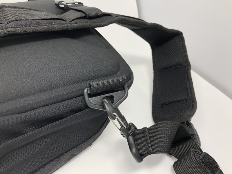 Cannae Optio Sling bag review - The Gadgeteer