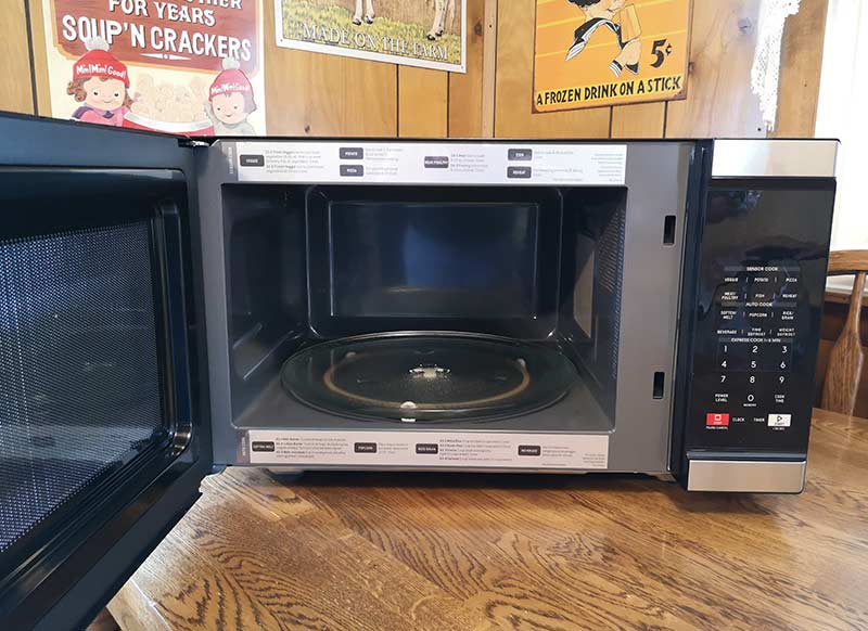 Cuisinart Microwave with Sensor Cook & Inverter Technology