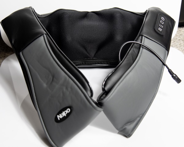 NAIPO Shoulder And Neck Massager REVIEW - MacSources