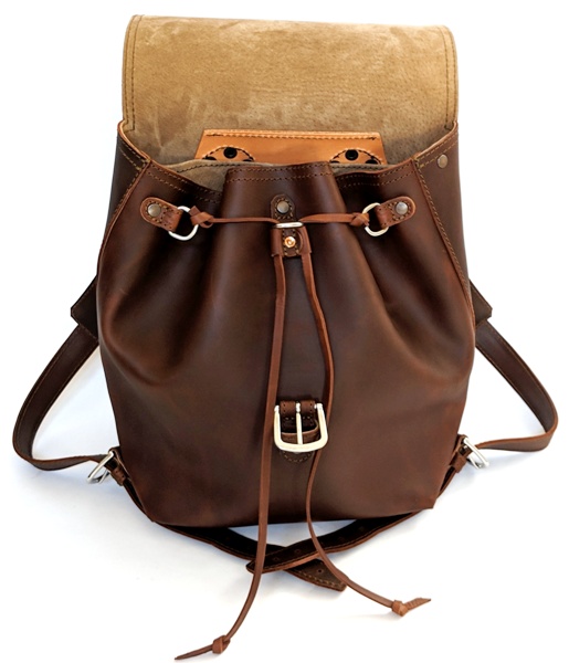 Saddleback Leather Drawstring Leather Backpack review - The Gadgeteer