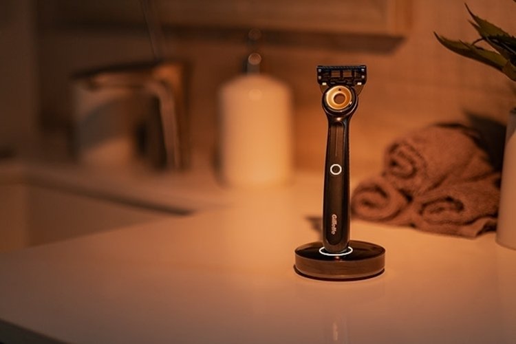 the-new-heated-razor-from-gillette-labs-is-hot-literally-the-gadgeteer