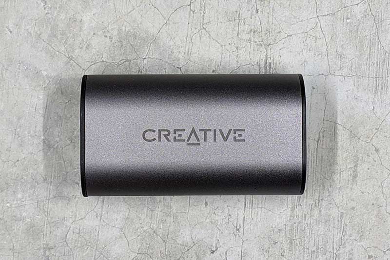 creative outlier air charging case