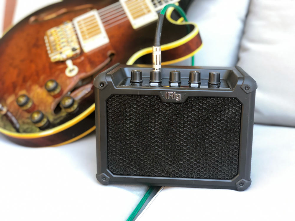 IK Multimedia iRig Micro Amp 15W Battery-Powered Guitar Amplifier