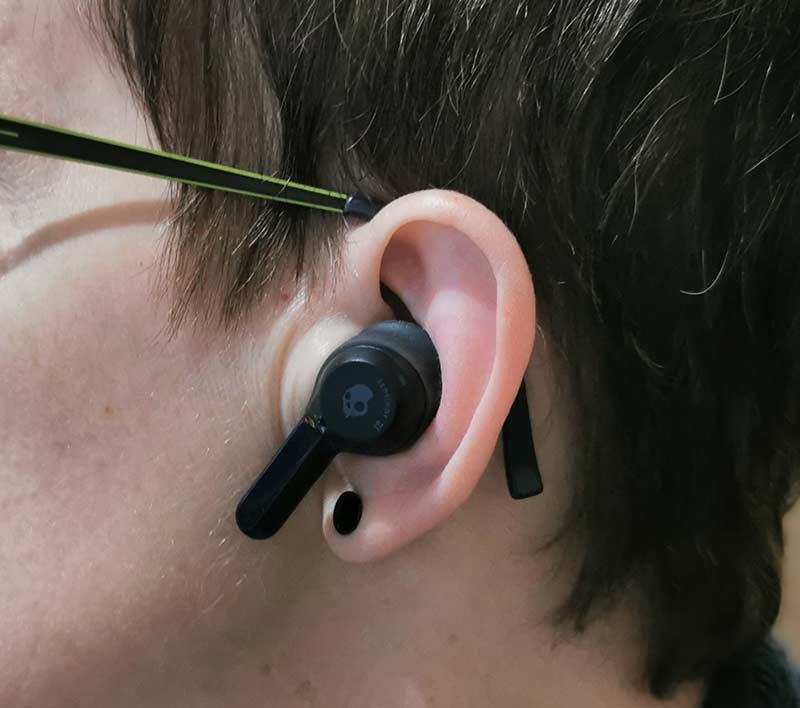 skullcandy indy earbuds keep falling out