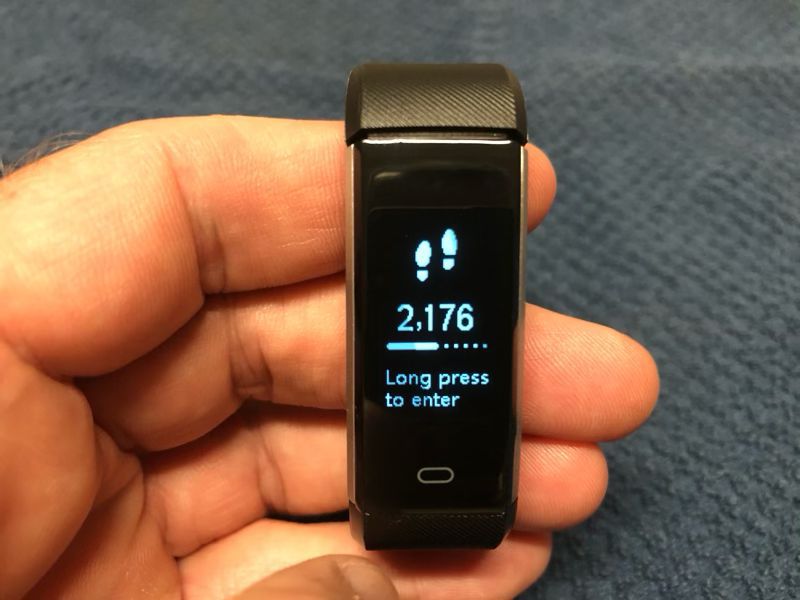 Letscom fitness tracker not best sale counting steps