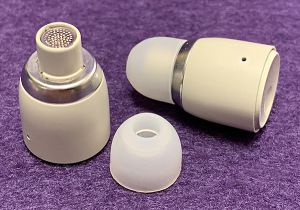 Cambridge Audio Melomania 1 10