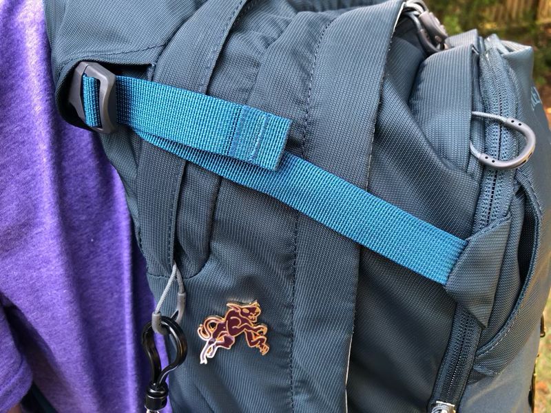 Osprey tropos outlet cardinal blue