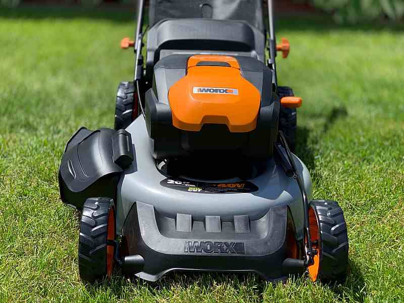 worx 3in1cordlesselectriclawnmower review 16