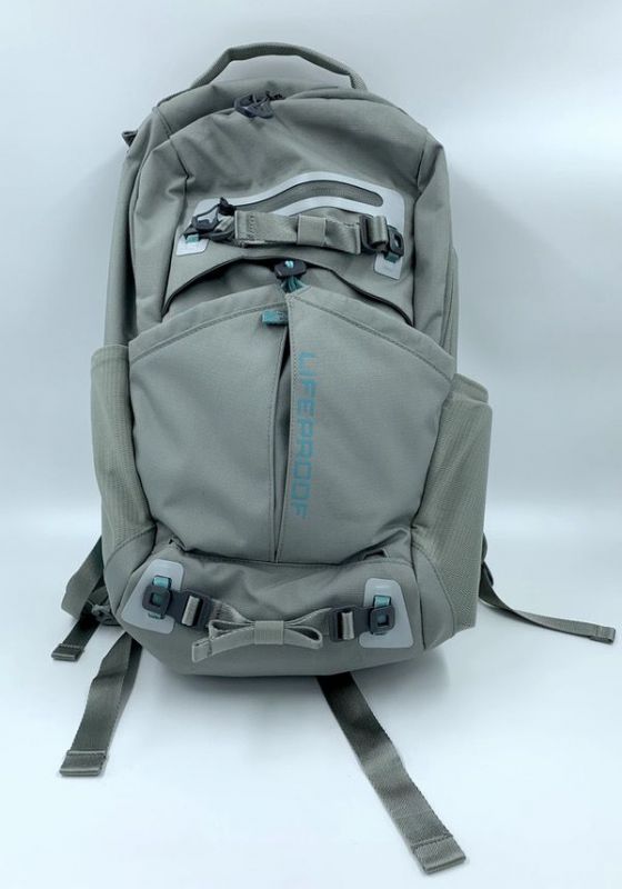 and wander 20l daypack