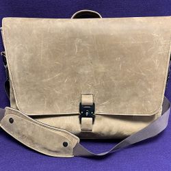 Waterfield Executive Leather Messenger Bag review