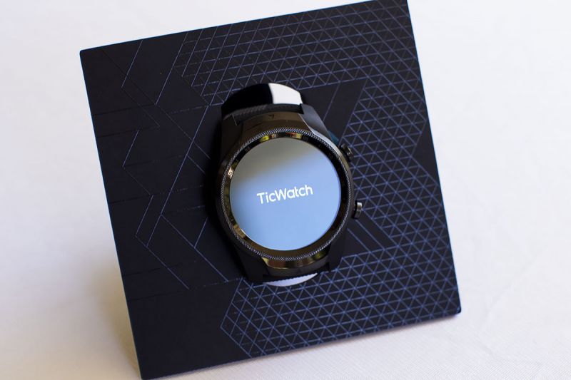 mobvoi ticwatch pro 4g lge 03