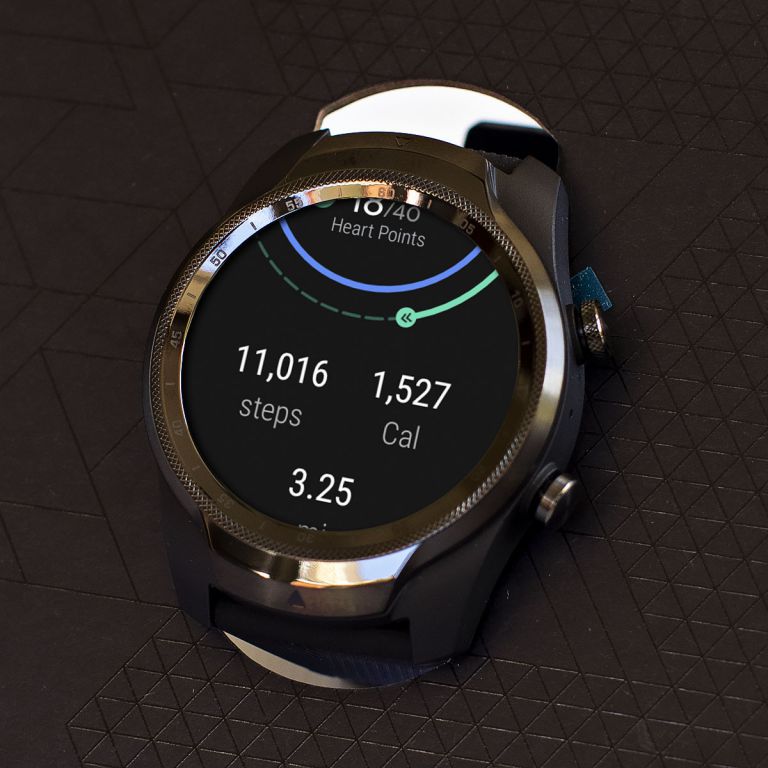 mobvoi ticwatch pro vs huawei watch 2