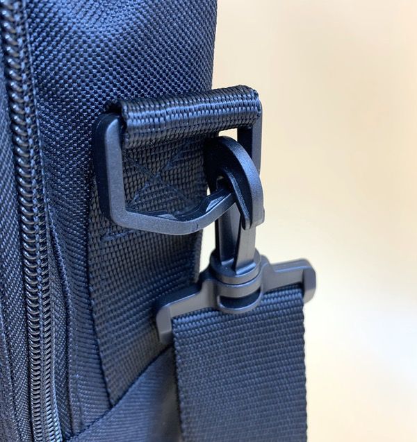 Solo New York Gravity Highpass Hybrid Briefcase Backpack review - The ...