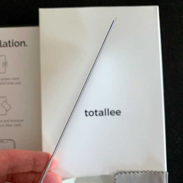 totallee iphone11promaxscreenprotector review 2
