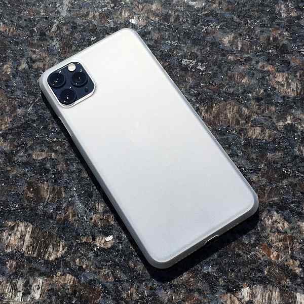 totallee thiniphone11maxcases review 6