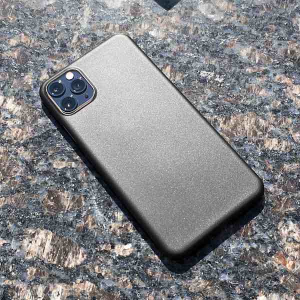 totallee thiniphone11maxcases review 8